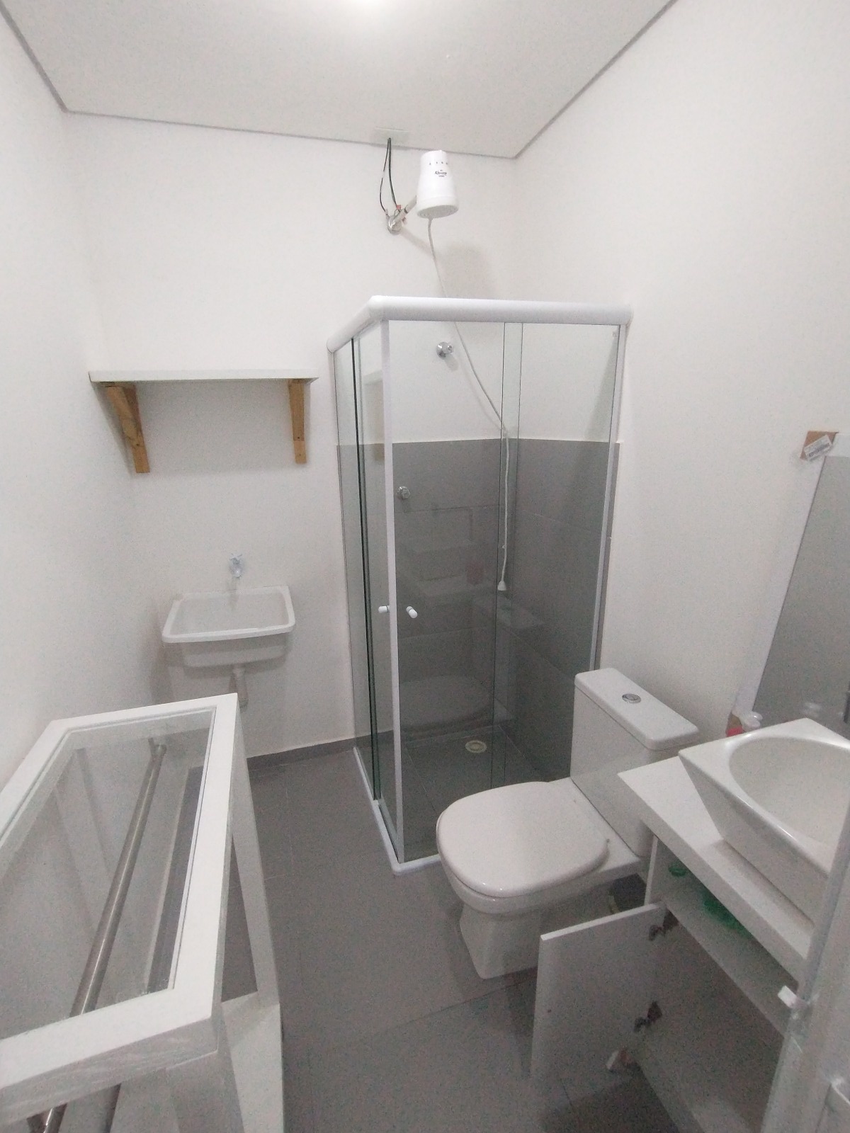 Interior kitnet - Banheiro